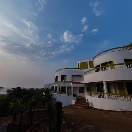 Villa Infinity By The Sea Murud  Экстерьер фото