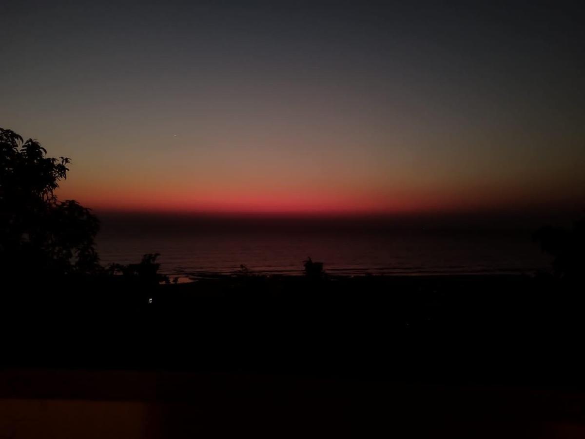 Villa Infinity By The Sea Murud  Экстерьер фото