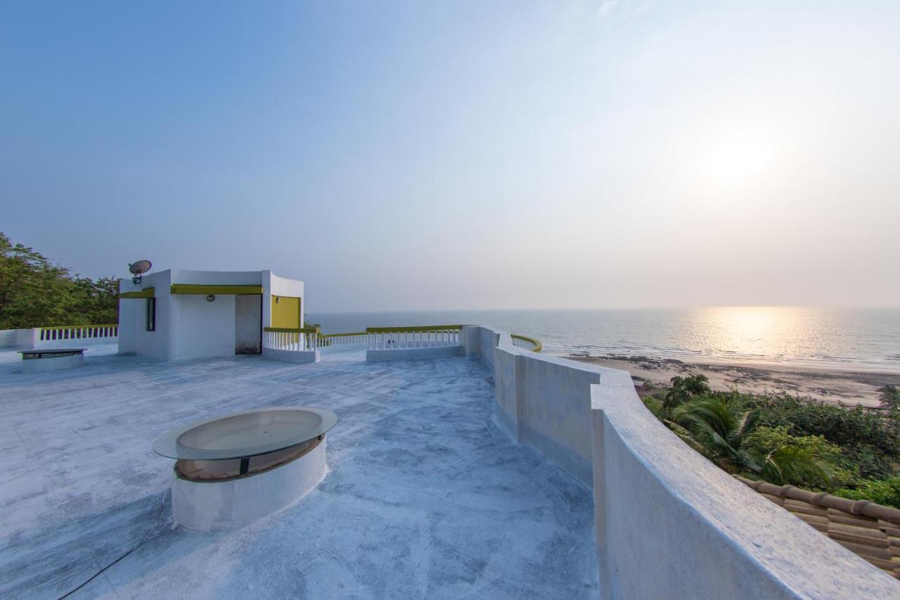 Villa Infinity By The Sea Murud  Экстерьер фото