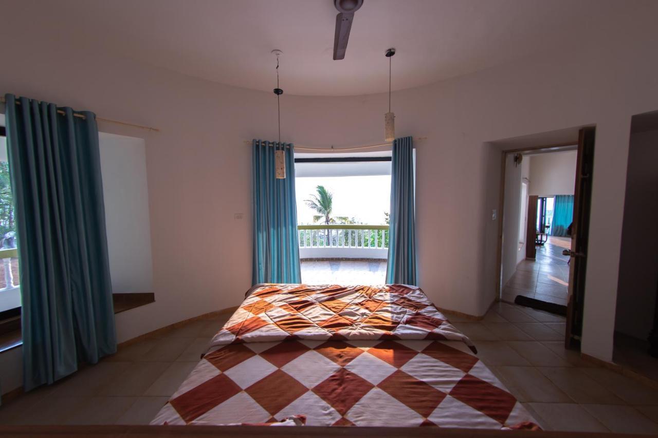Villa Infinity By The Sea Murud  Экстерьер фото