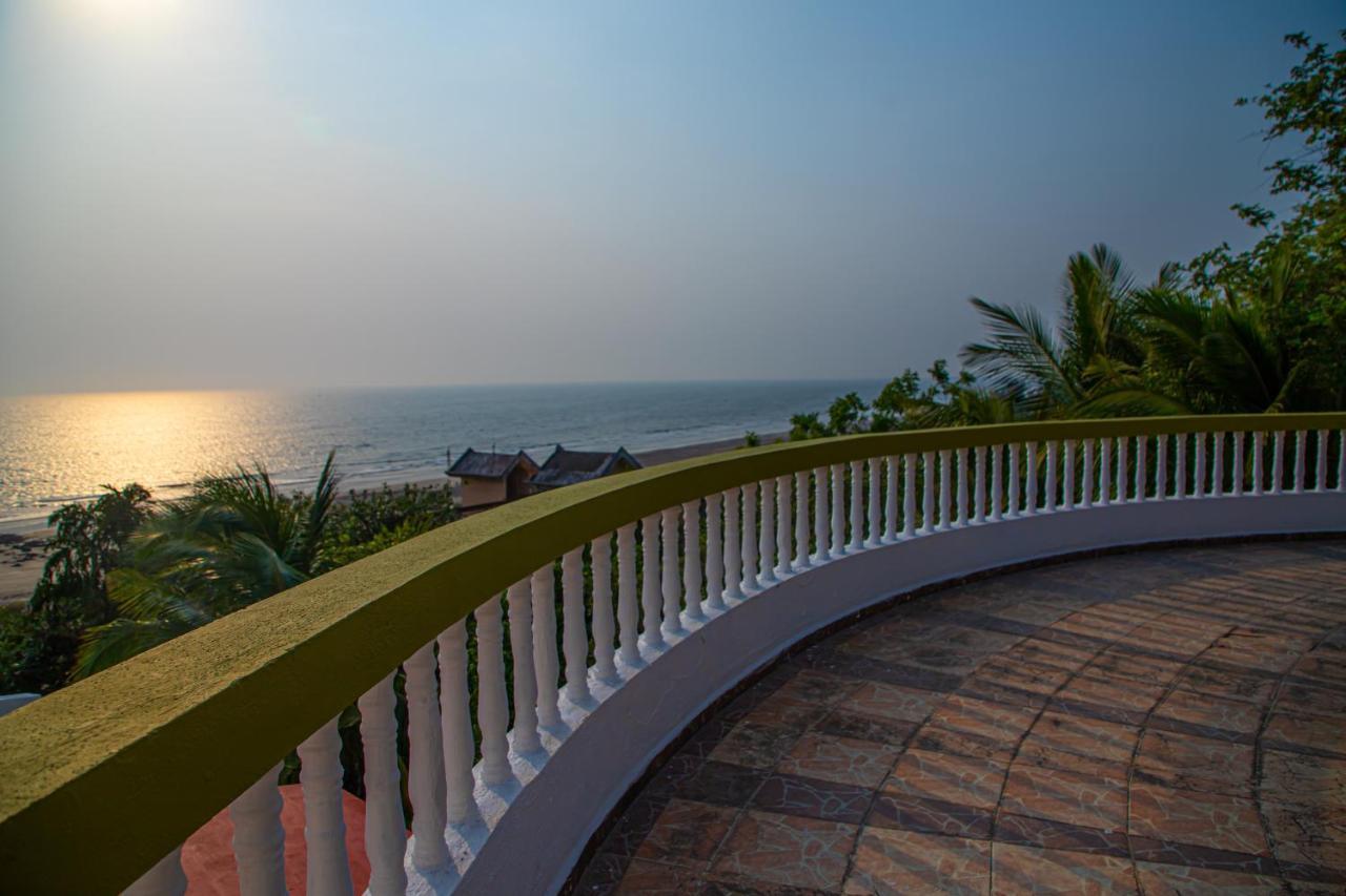 Villa Infinity By The Sea Murud  Экстерьер фото